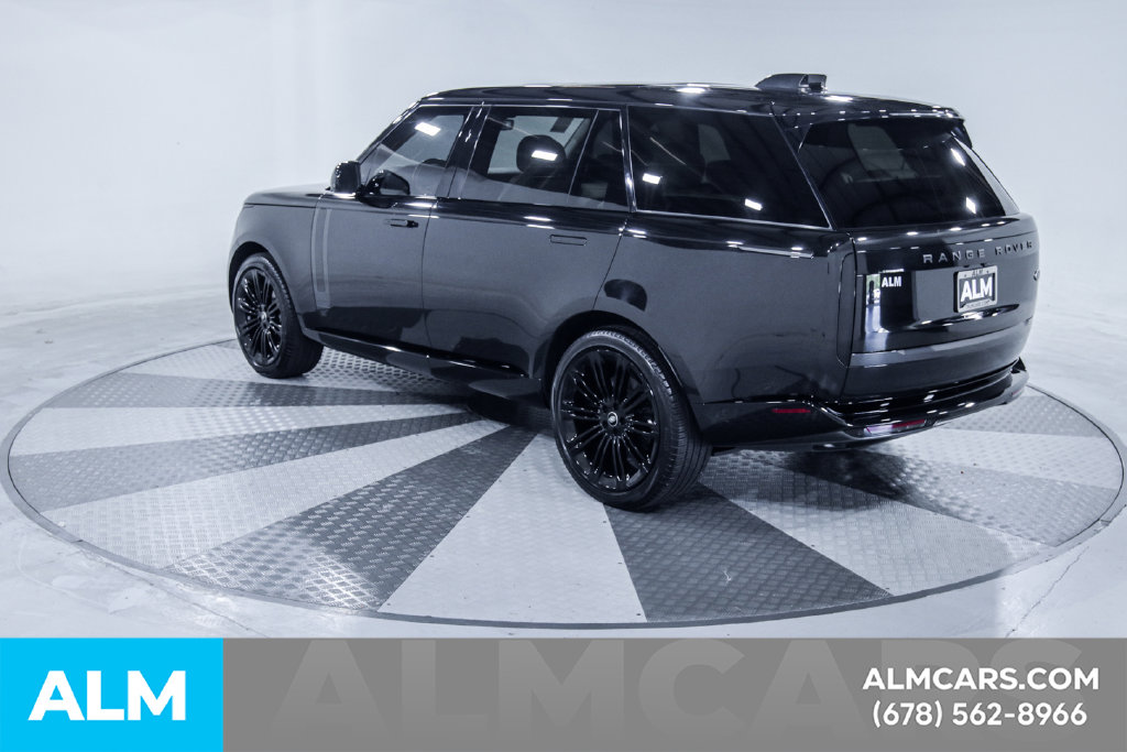 Used 2023 Black Land Rover SE image 7