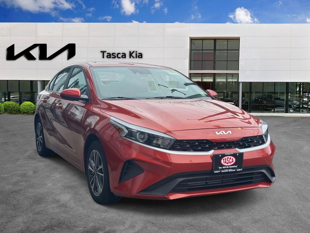 2023 Kia Forte LXS FWD