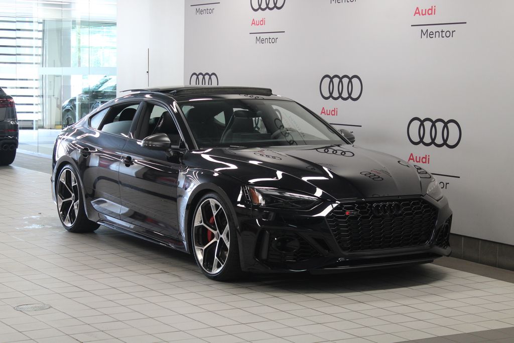 Thumbnail: 2023 Audi RS 5 - 8