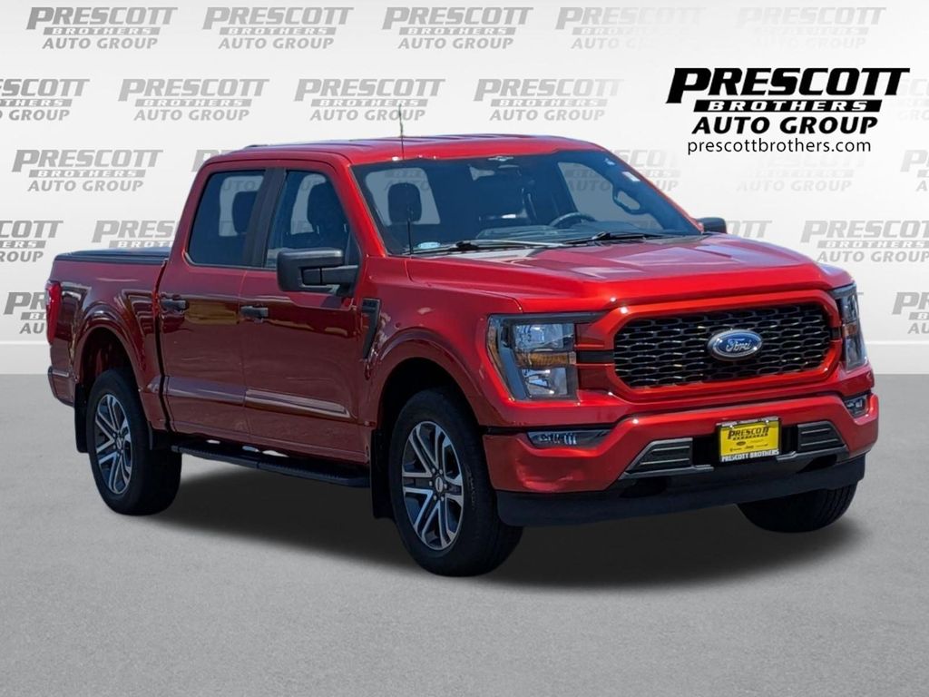 Hot Pepper Red Metallic Tinted Clearcoat 2023 Ford F-150 XL SuperCrew 4WD Pickup Truck Four-Wheel Drive Automatic