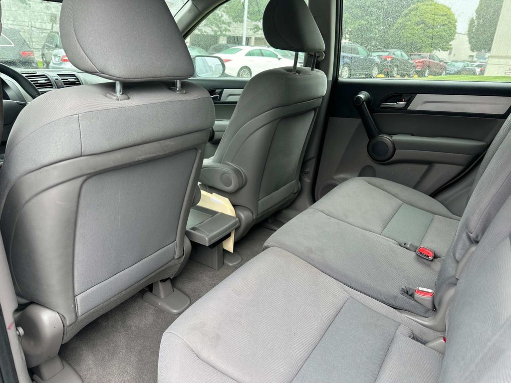 Thumbnail: 2011 Honda CR-V - 26