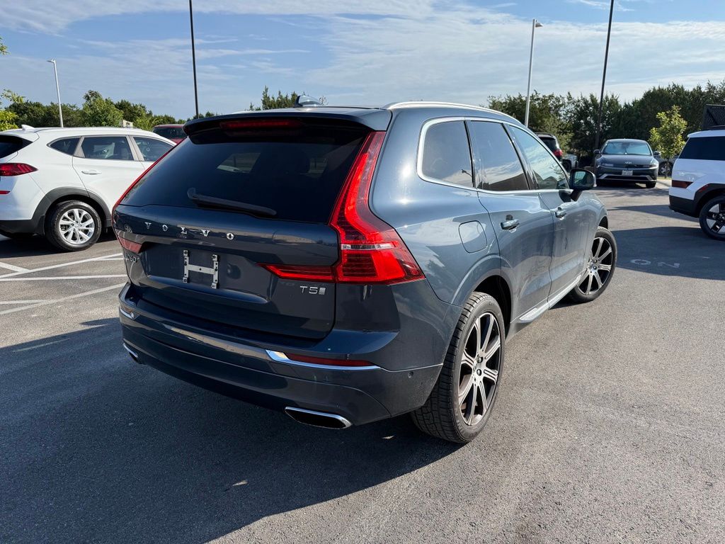 Thumbnail: 2020 Volvo XC60 - 4