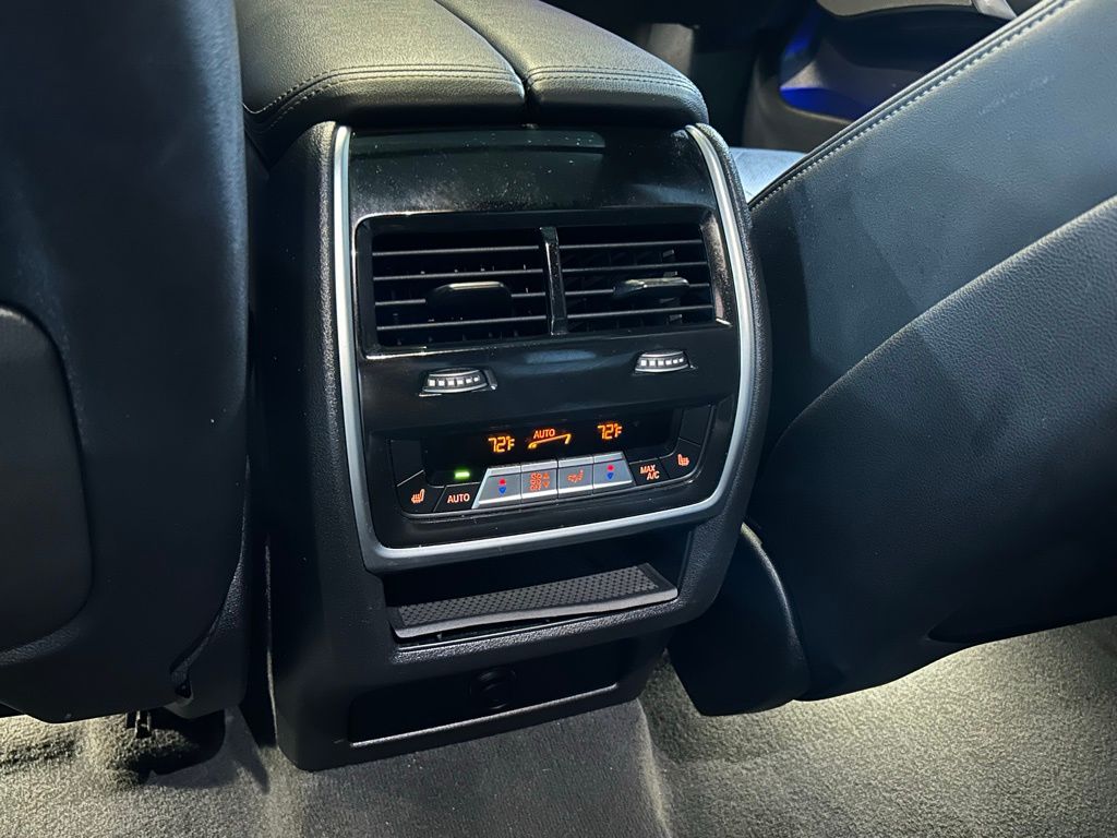 Used 2024 Black Sapphire Metallic BMW xDrive40i image 49