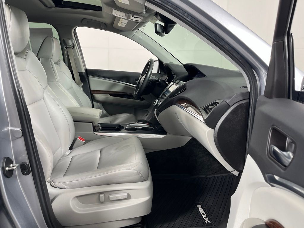 Thumbnail: 2018 Acura MDX - 8