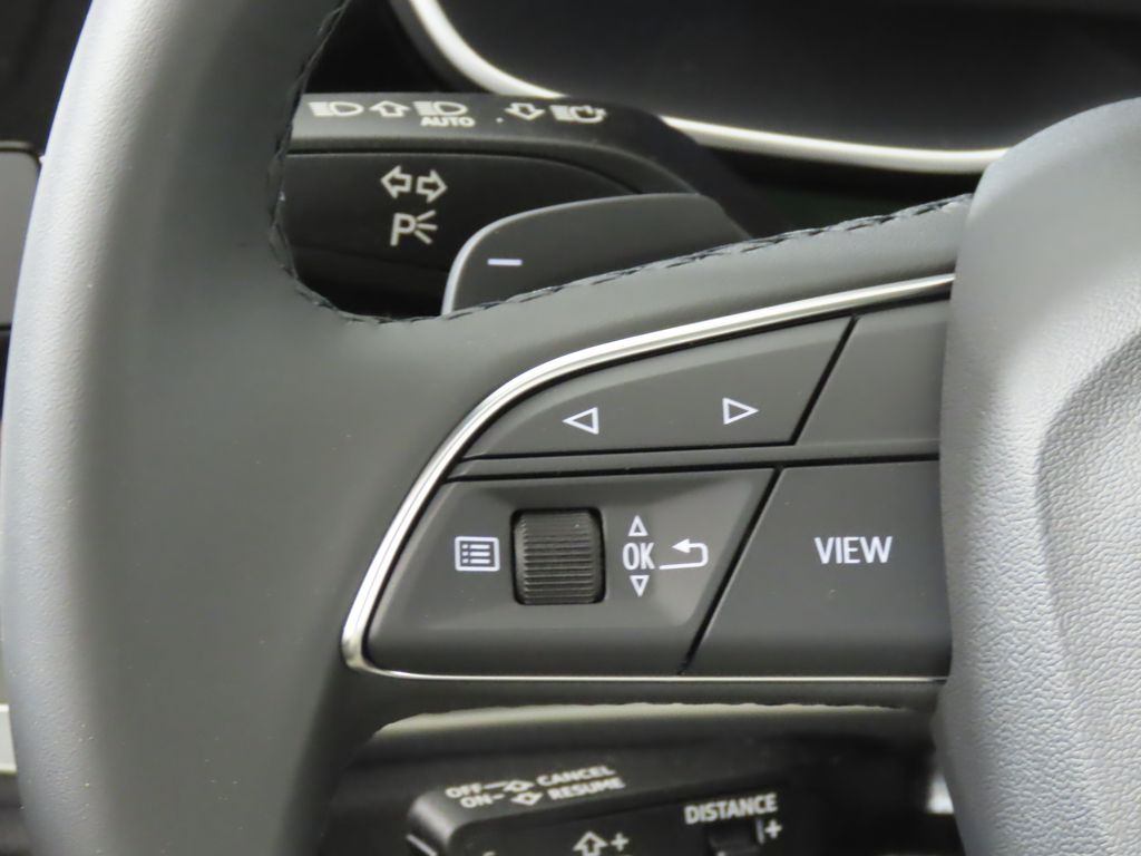 Thumbnail: 2025 Audi Q3 - 16