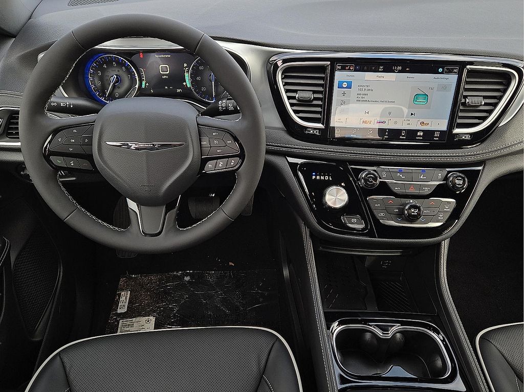 New 2026 Chrysler Pacifica For Sale in Farmington, AR