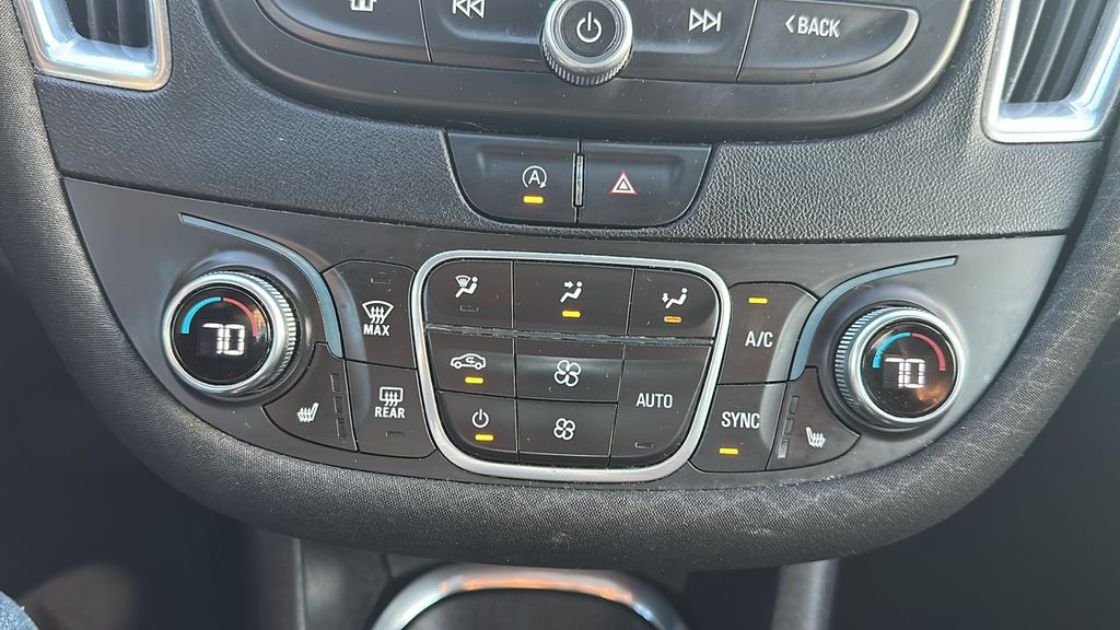 2020 Chevrolet Malibu LT White at Emmons Autoplex