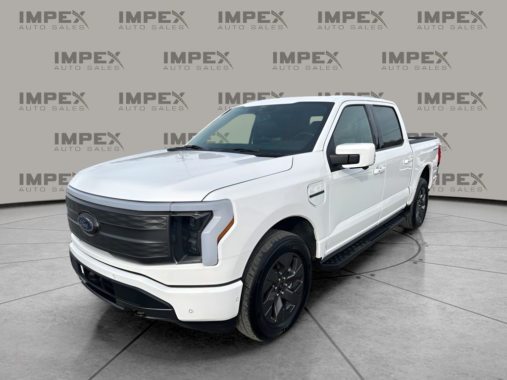 2022 Ford F-150 Lightning Lariat's photo