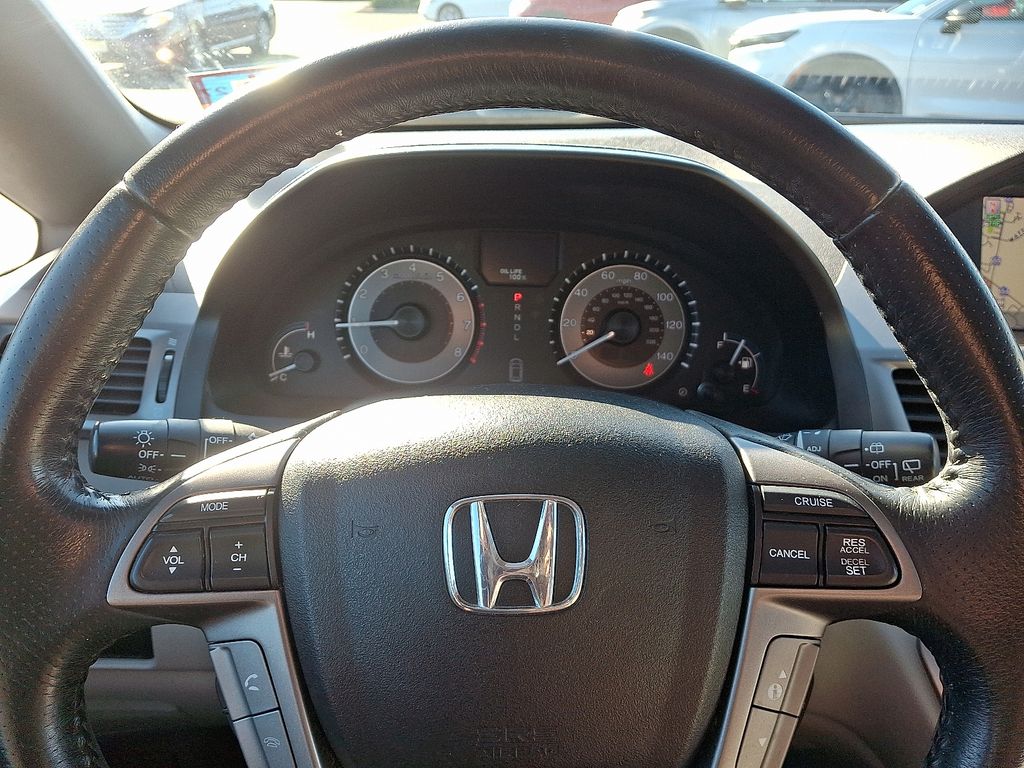 Thumbnail: 2012 Honda Odyssey - 24