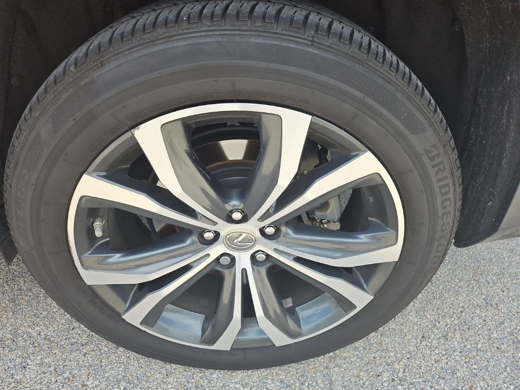 Used 2017 Red Lexus 350 image 10