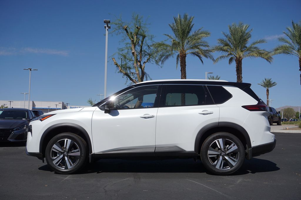 2024 Nissan Rogue SL 2