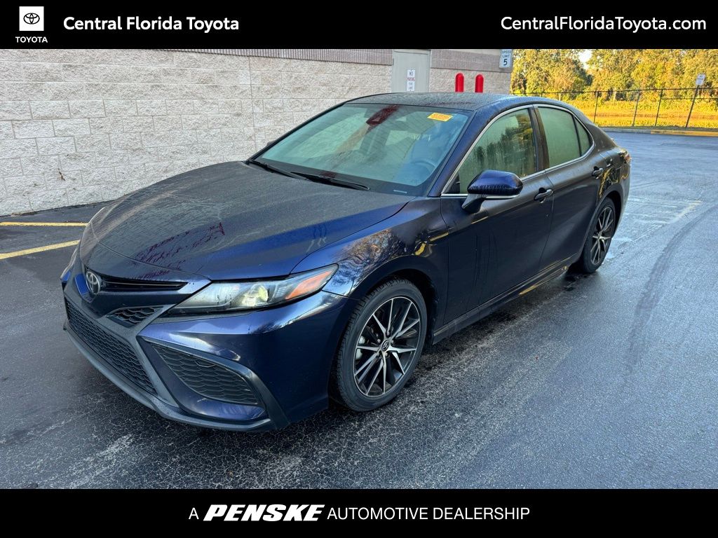 2022 Toyota Camry SE -
                Orlando, FL