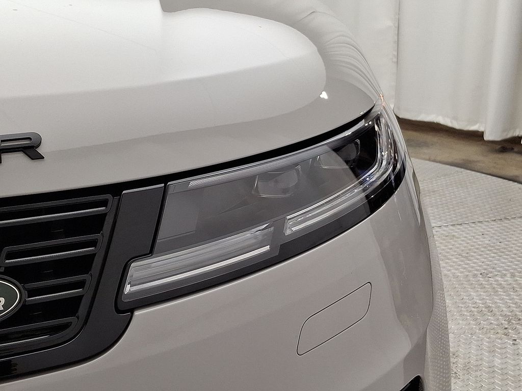 Thumbnail: 2024 Land Rover Range Rover Sport - 9