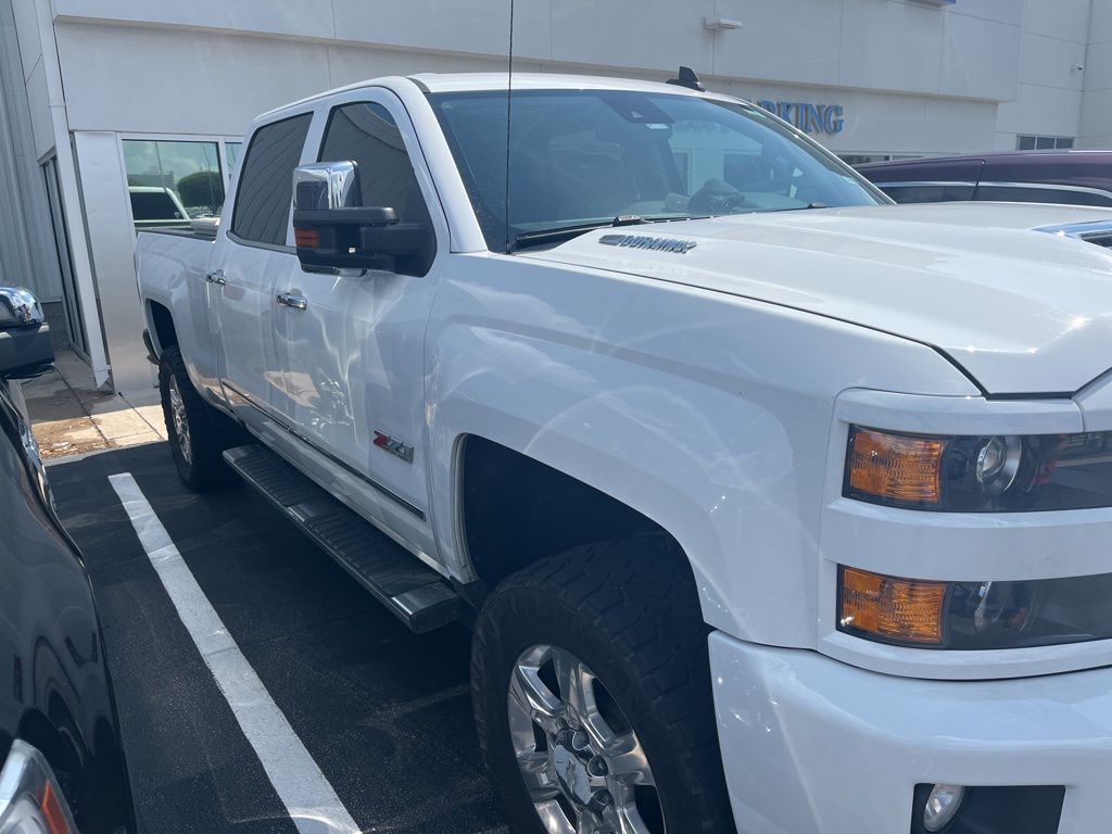 Thumbnail: 2017 Chevrolet Silverado 2500 - 3
