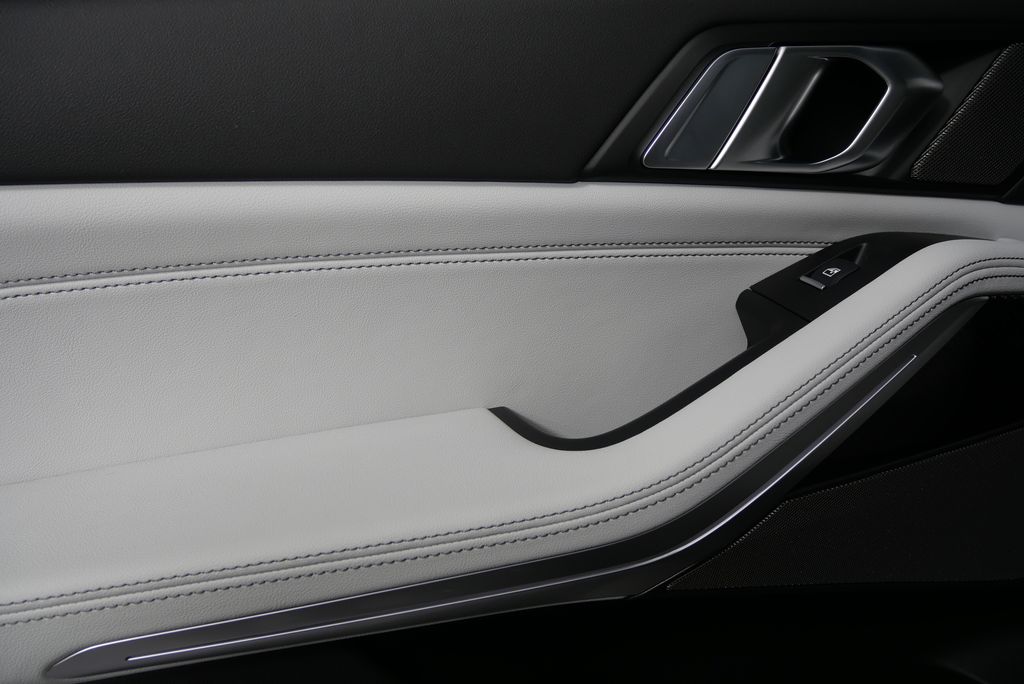 2025 BMW X5 xDrive40i 13