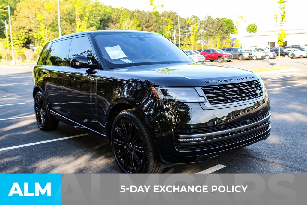 Used 2023 Black Land Rover SE image 4