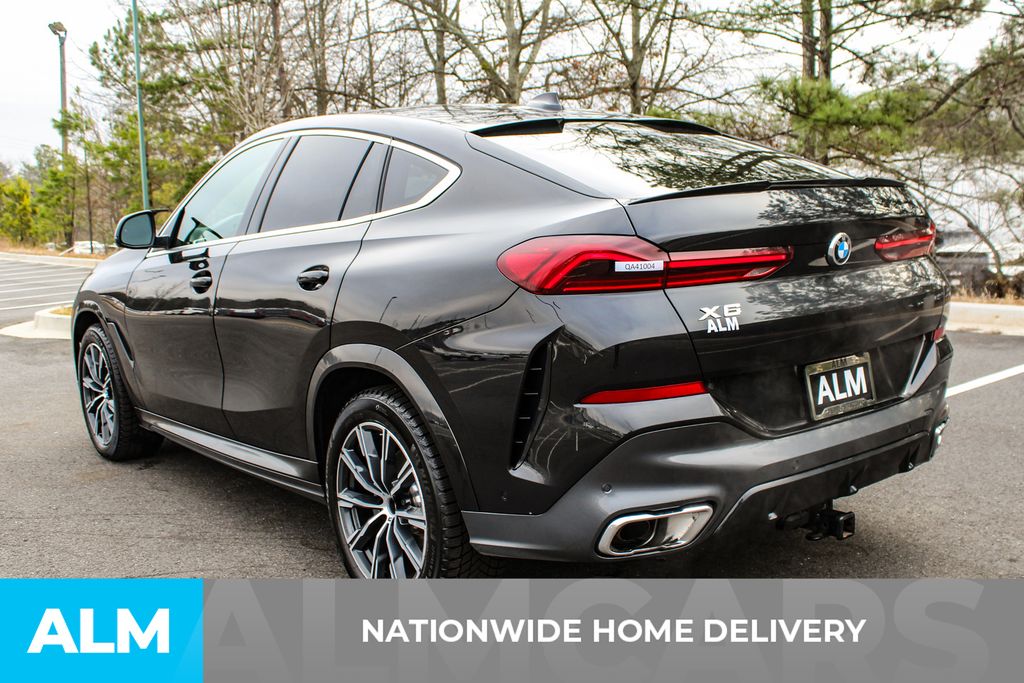 Used 2022 Black BMW xDrive40i image 5