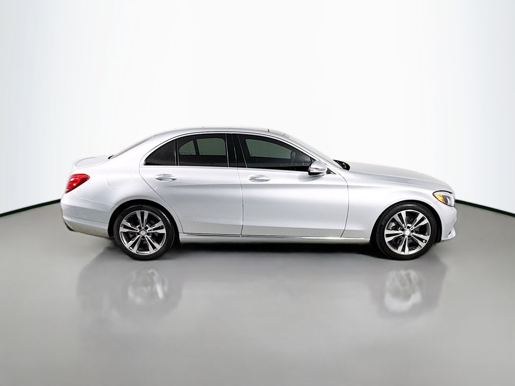 Thumbnail: 2016 Mercedes-Benz C-Class - 4