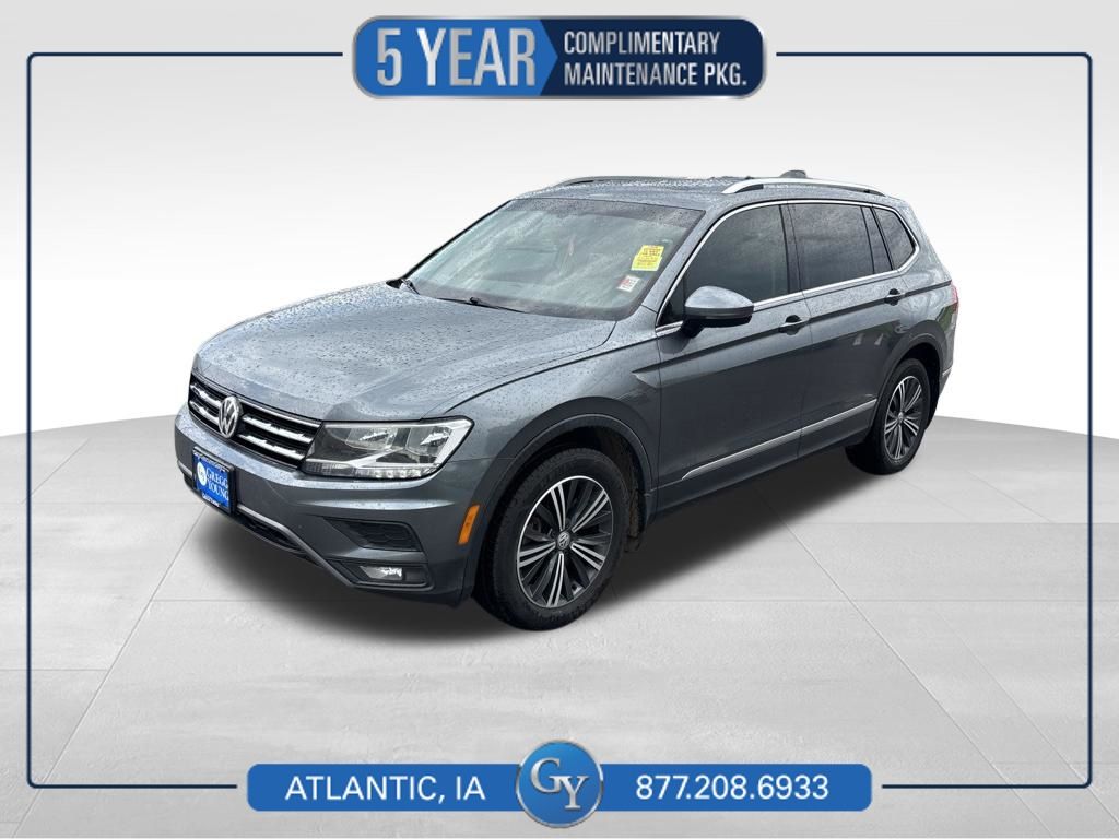 Platinum Gray Metallic 2018 Volkswagen Tiguan SUV / Crossover All-Wheel Drive 8-Speed Automatic