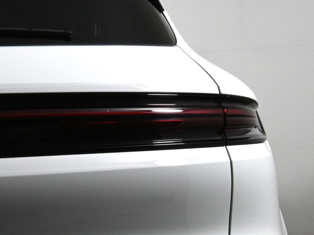 Thumbnail: 2024 Porsche Cayenne - 13