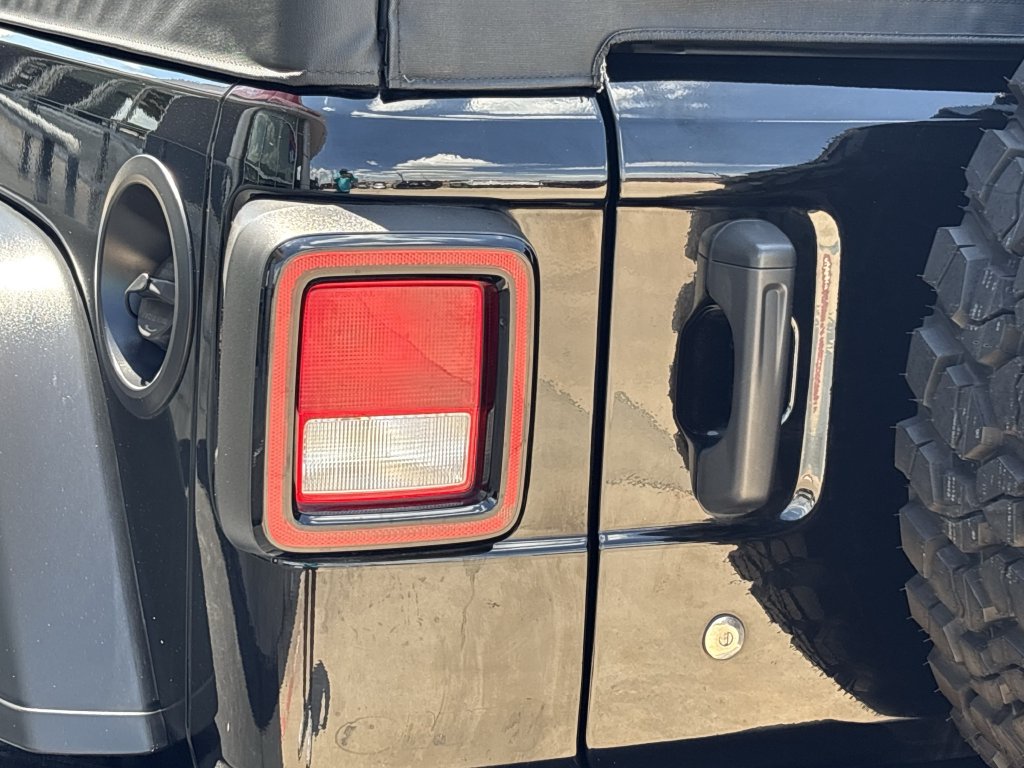 Used 2022 Jeep Wrangler SUV