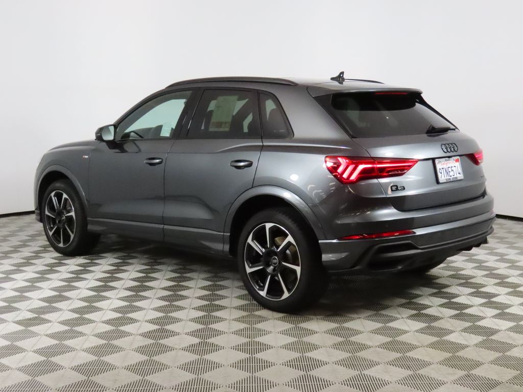 Thumbnail: 2025 Audi Q3 - 3