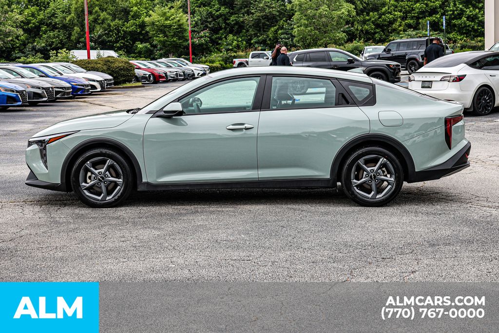 Used 2025 Gray Kia LXS image 9