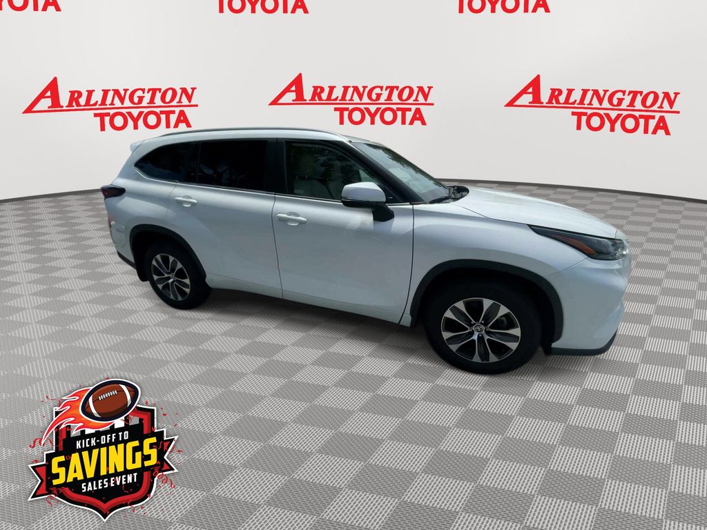 Used 2025 Toyota Highlander SUV