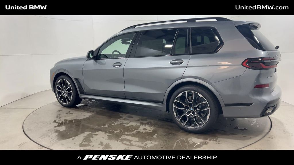 2025 BMW X7 xDrive40i 6