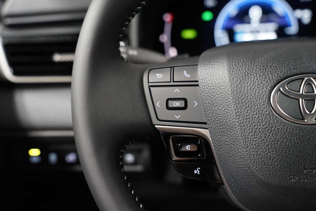 Thumbnail: 2026 Toyota Camry - 14