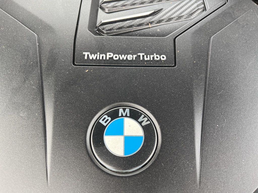 Thumbnail: 2022 BMW X7 - 15