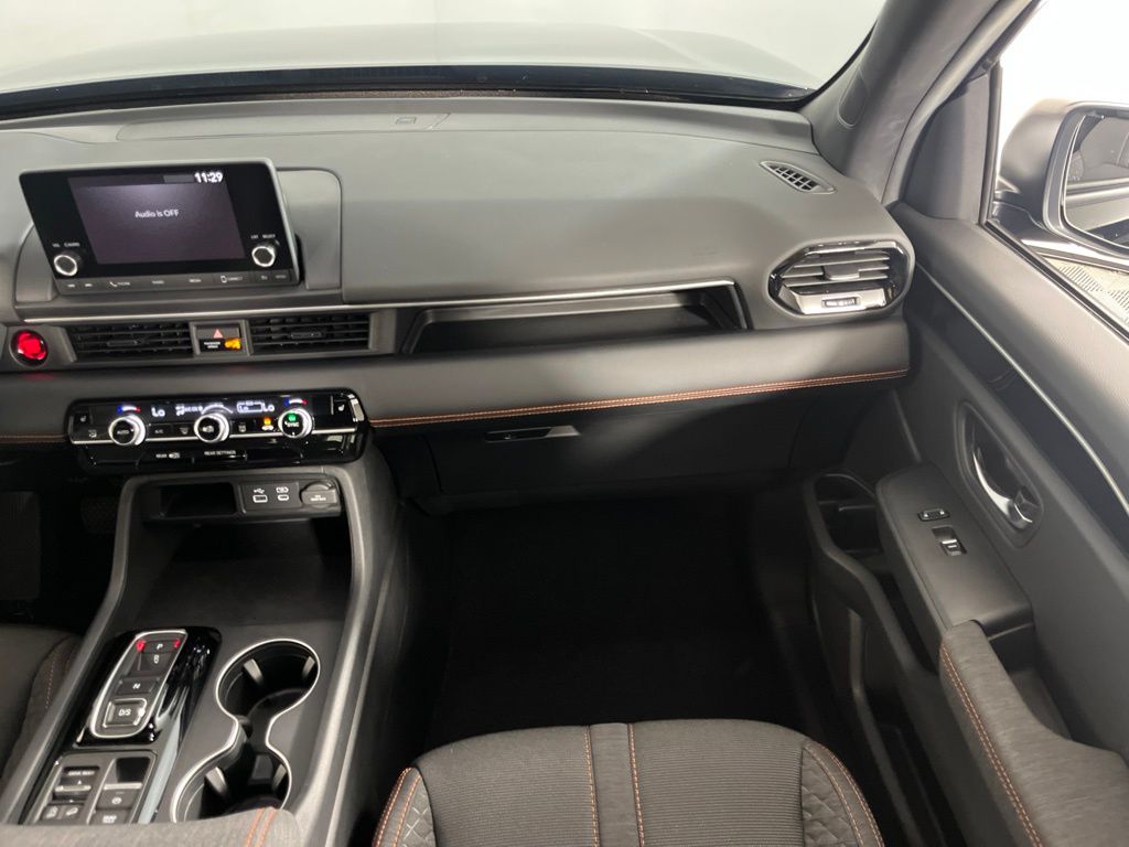 Thumbnail: 2025 Honda Pilot - 17