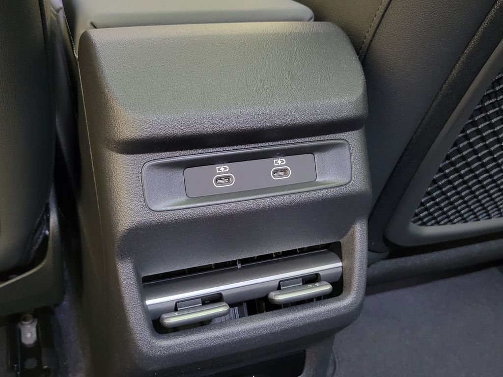 Thumbnail: 2026 Audi Q3 - 21