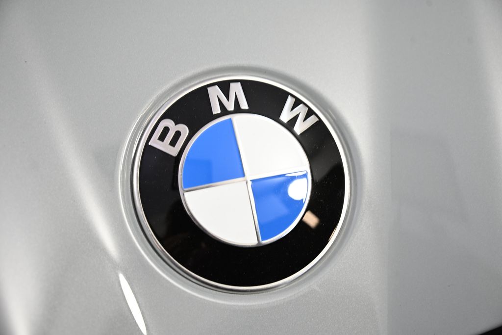 Thumbnail: 2027 BMW 5 Series - 13