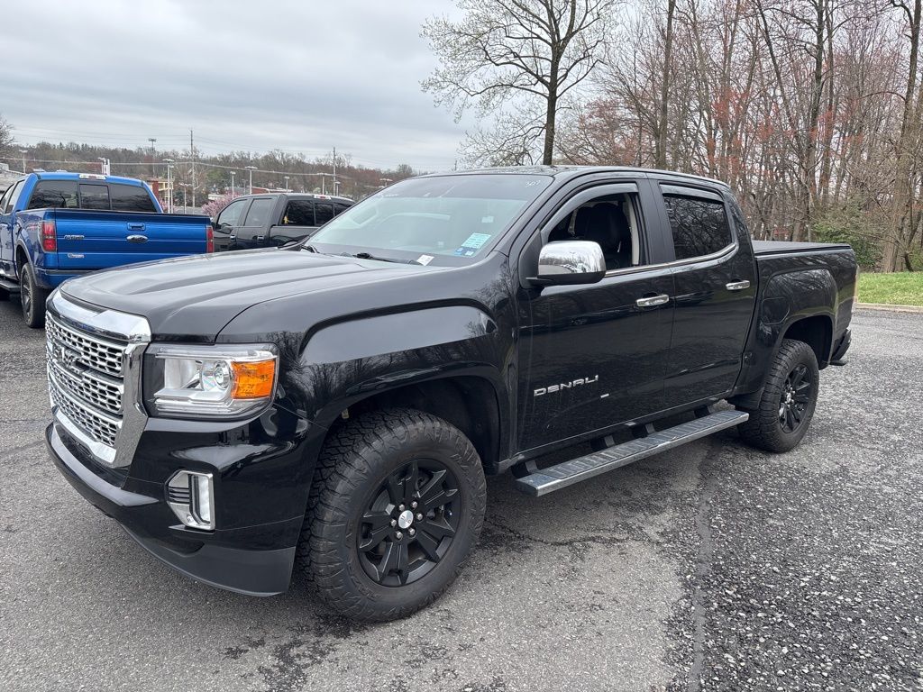 Onyx Black 2022 GMC Canyon Denali Crew Cab 4WD Pickup Truck Four-Wheel Drive 8-Speed Automatic