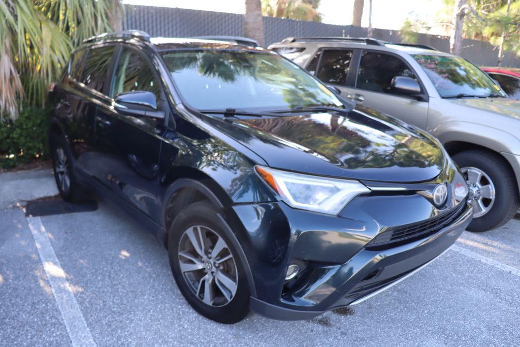 Thumbnail: 2017 Toyota RAV4 - 6
