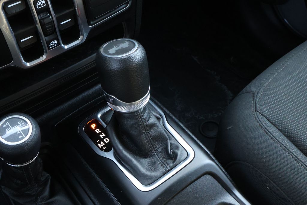 Thumbnail: 2023 Jeep Wrangler - 20