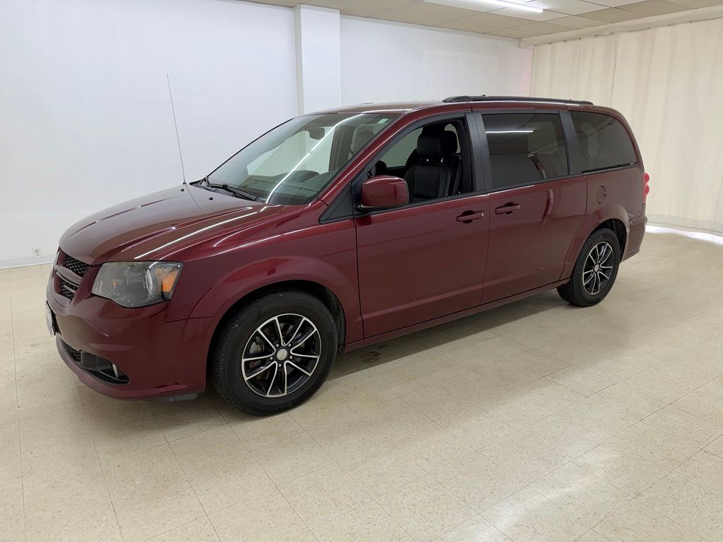 Octane Red Pearlcoat 2018 Dodge Grand Caravan Minivan Front-Wheel Drive 6-Speed Automatic
