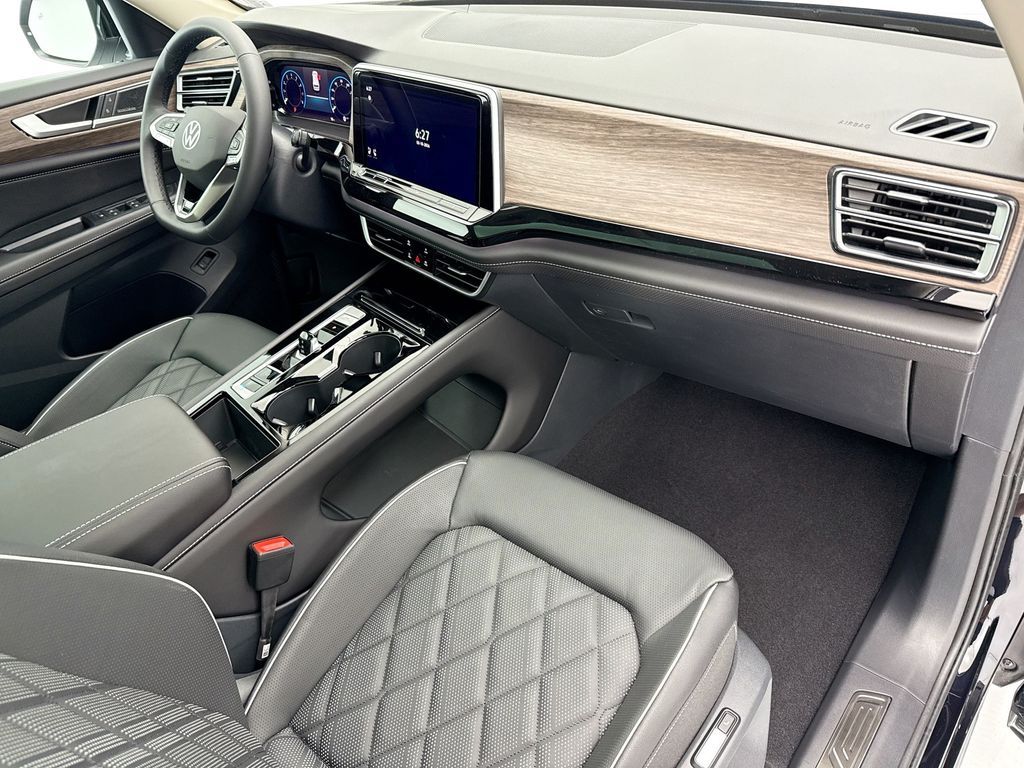 Thumbnail: 2026 Volkswagen Atlas - 16