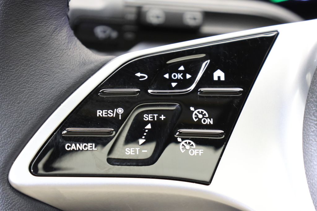 Thumbnail: 2026 Mercedes-Benz GLB - 21