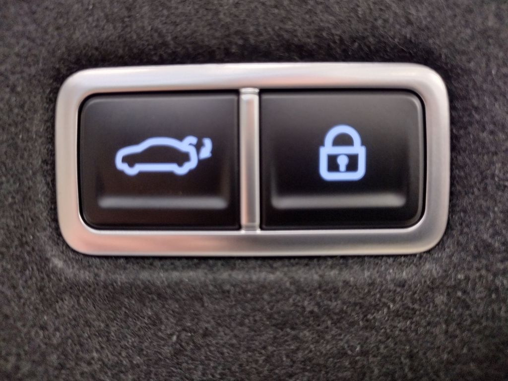 2025 Hyundai IONIQ 6 Limited