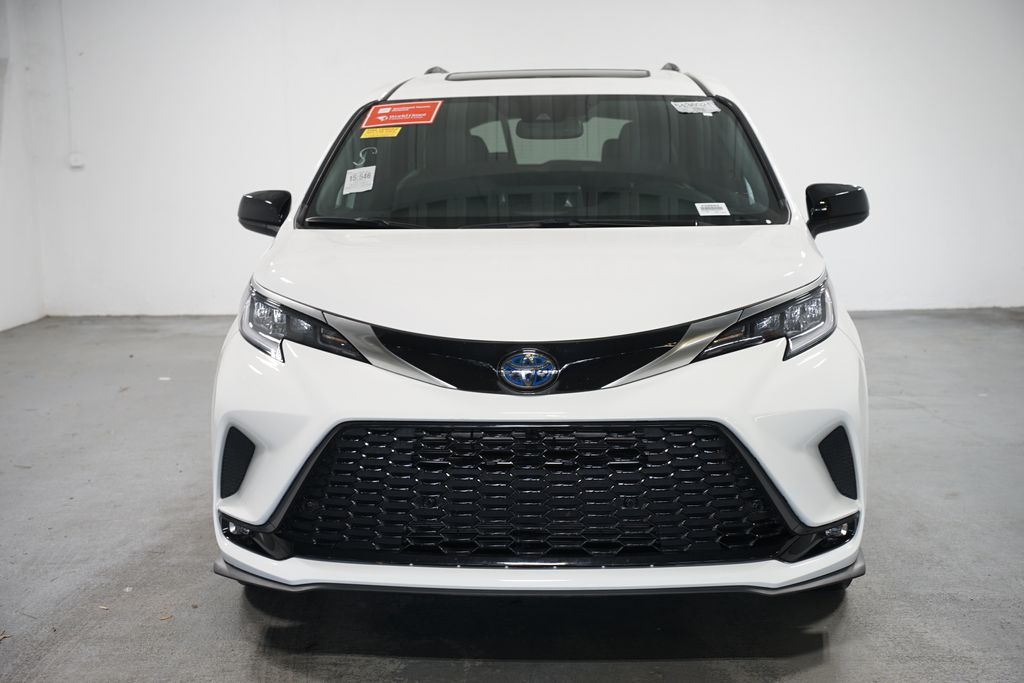 Thumbnail: 2024 Toyota Sienna - 2