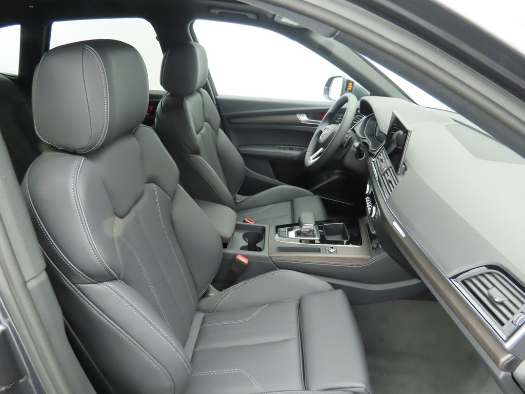 2025 Audi Q5  21