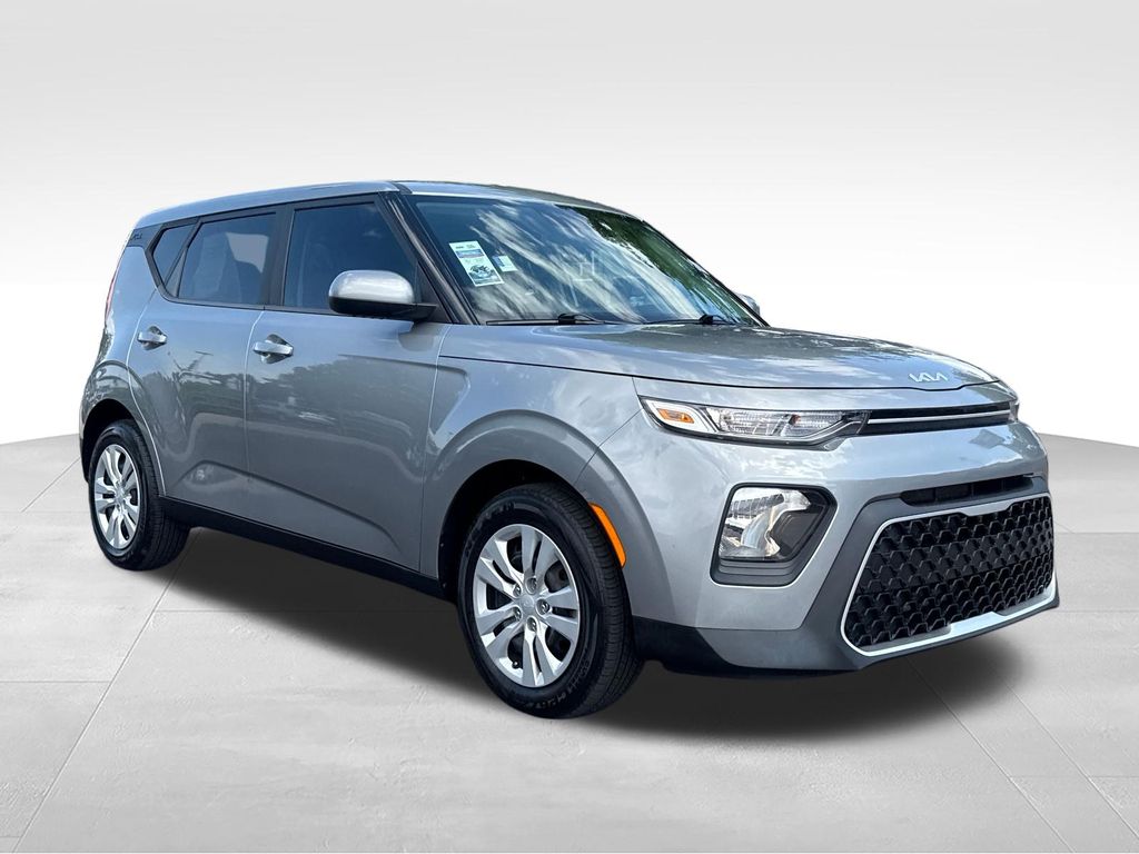 2022 Kia Soul LX FWD