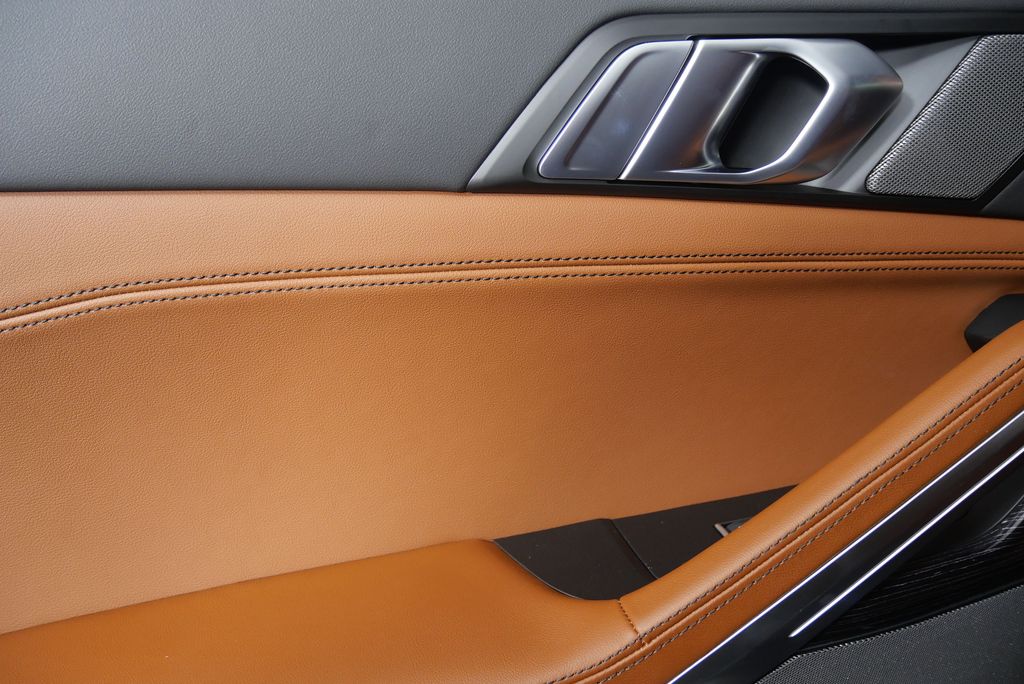 Thumbnail: 2026 BMW X6 - 13