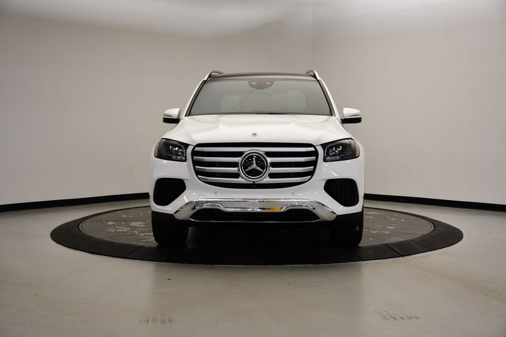 2025 Mercedes-Benz GLS 450 4MATIC 8