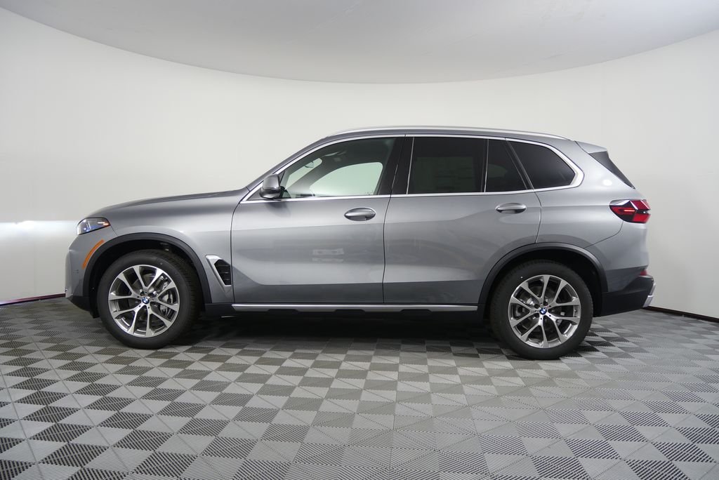 Thumbnail: 2026 BMW X5 - 6