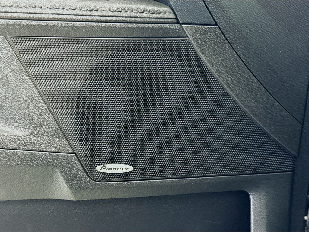 Thumbnail: 2017 GMC Terrain - 19