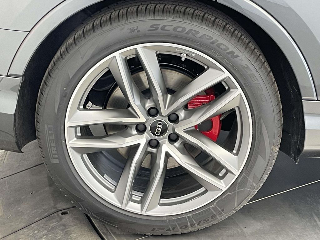 2026 Audi Q7 55 Prestige Gray at Luther Ford