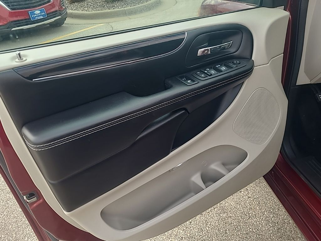 used 2019 Dodge Grand Caravan car, priced at $14,919